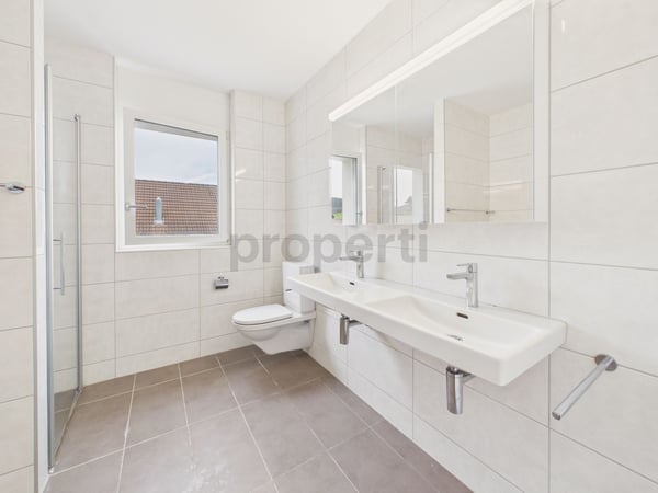 Moderne 5.5-Zimmer-Einfamilienhaus mit Minergie-Standard, Schmitten 12