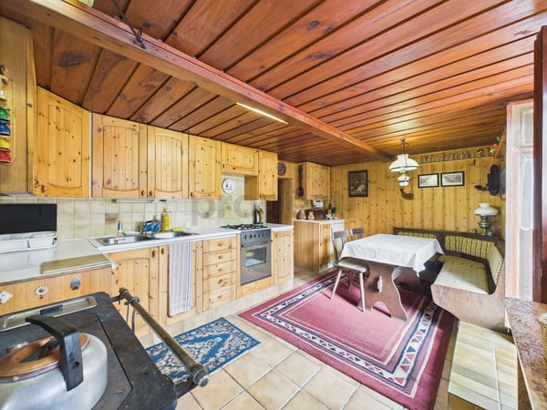 Chalet fascinant avec charme et histoire à Les Diablerets, VD 6
