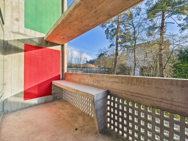 Wohnen in einer Ikone der Schweizer Architektur | Einzigartige 3.5-Zimmer-Wohnung im denkmalgeschützten Atelier-5-Ensemble in Flamatt 7