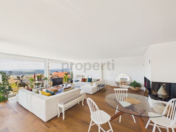 Luxuriöse 5.5-Zimmer Wohnung in Bellikon mit eigenem Liftzugang