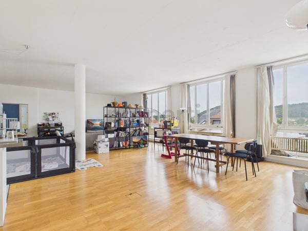 Architektonisch prämierte Liegenschaft, 165 m² Wohnfläche und privater 50 m² Innenhof