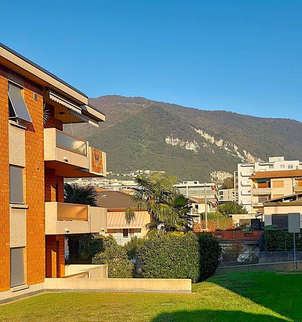 Luminoso appartamento 2,5 in posizione strategica a Mendrisio 1