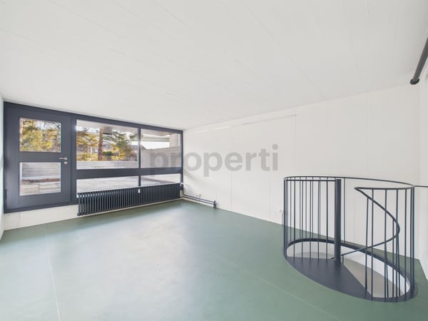Wohnen in einer Ikone der Schweizer Architektur | Einzigartige 4.5-Zimmer-Maisonettewohnung im denkmalgeschützten Atelier-5-Ensemble in Flamatt 4