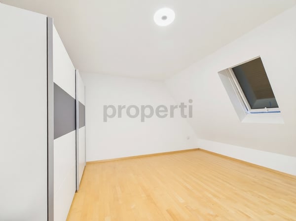 Renovierte 4.5-Zimmer Maisonette in historischem Bauernhaus mit Balkon, Rothrist AG 9