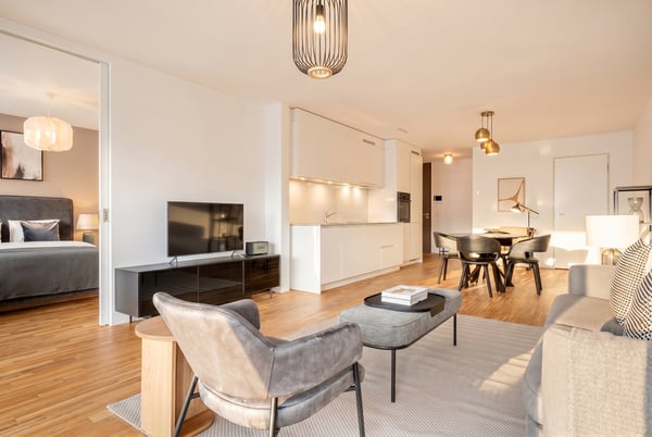 Moderne 2.5-Zimmer-Wohnung mit sonnigem Balkon, Zürich 2