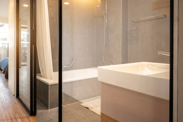 Moderne 2.5-Zimmer-Wohnung mit sonnigem Balkon, Zürich 9