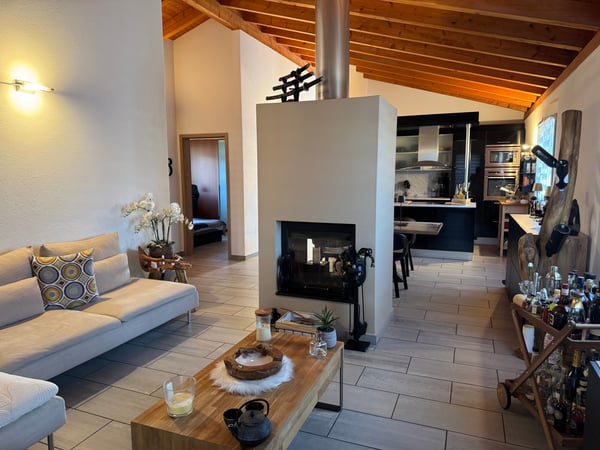 Camino doppia vista, terrazza relax e ascensore con accesso diretto in casa 2