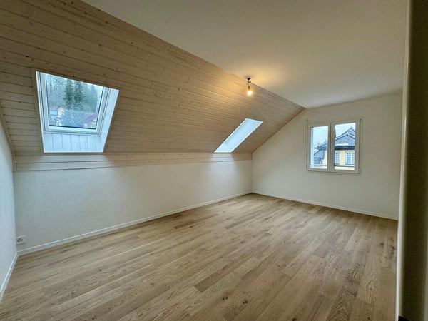 Magnifique attique avec vue superbe, grande mezzanine et transports à proximité immédiate 9