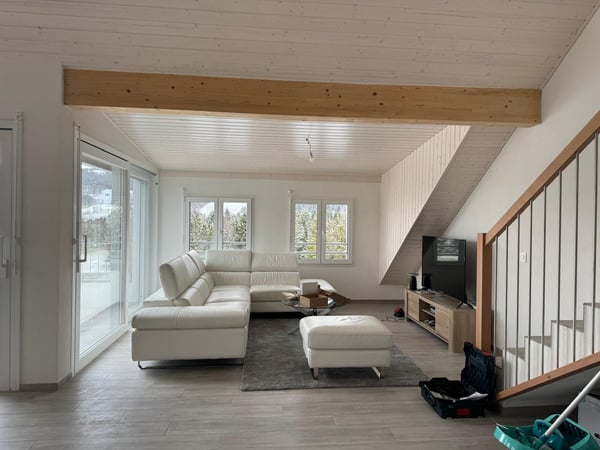Magnifique attique avec vue superbe, grande mezzanine et transports à proximité immédiate 6
