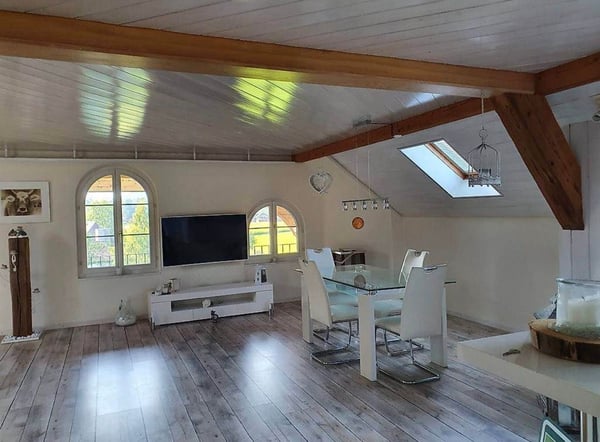 Helle 3.5-Zimmer-Dachwohnung mit Balkon, Lützelflüh 1