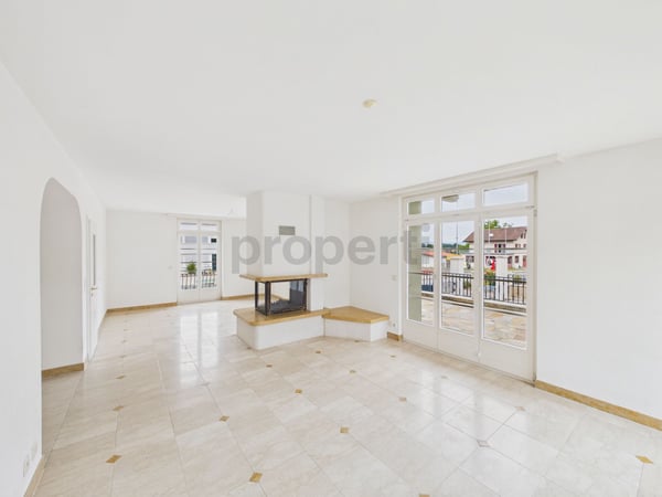 Appartement de 4,5 pièces, chauffage au sol, garage et place extérieure inclus 2