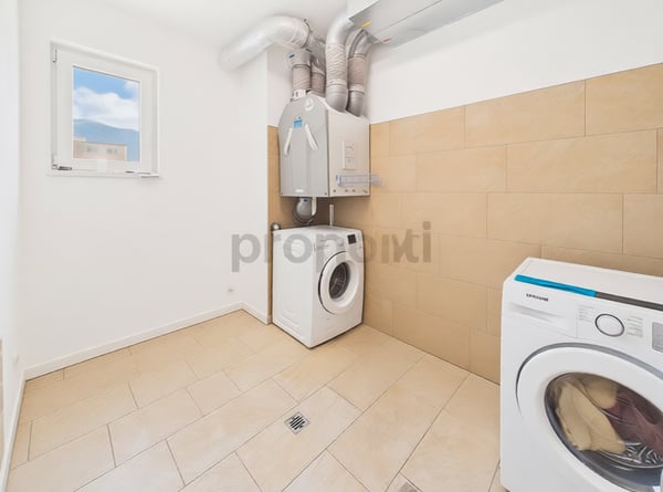 Elegante appartamento di 4.5 locali a Bellinzona con terrazza di 30 mq 12