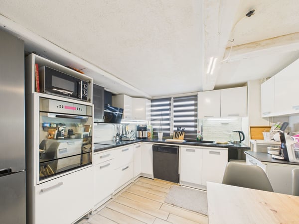 Charmantes 5.5-Zimmer-Reihenhaus mit viel Platz für die Familie 9