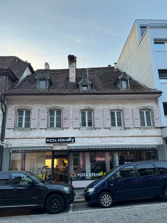 Immeuble à rénover - projet de rénovation et permis en force - fort rendement potentiel 1