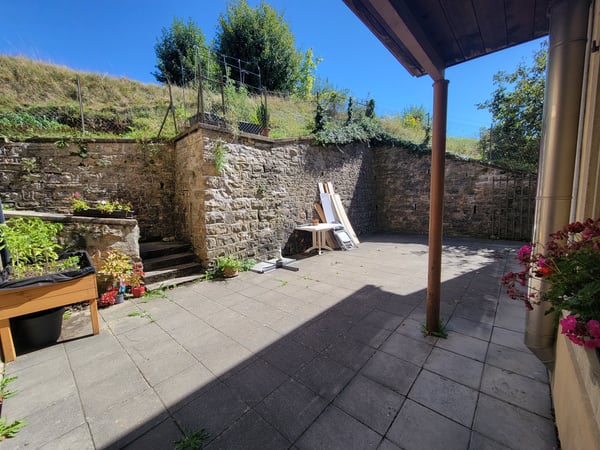 Opportunité : Petit Immeuble de rendement + parcelle constructible avec plans villa disponibles 6