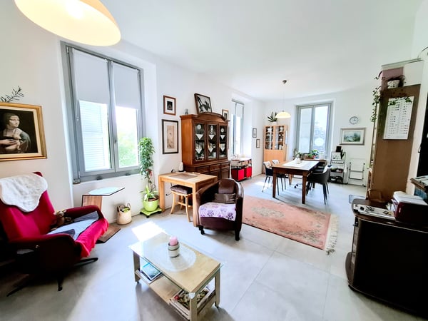 Moderno appartamento cittadino a Bellinzona, TI 2