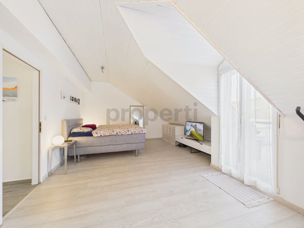 Élégant appartement de 4.5 pièces avec balcon ensoleillé à Treycovagnes. 8
