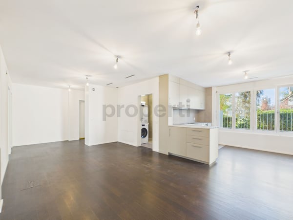 Moderne 4.5-Zimmer-Wohnung mit Aufzug, Opfikon 1