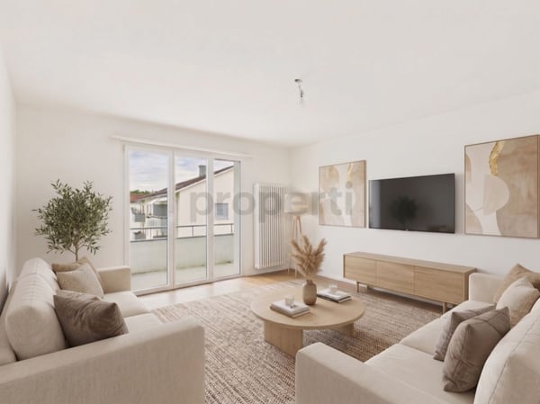 Lichtdurchflutete 3.5-Zi.-Attikawohnung in Stachen - Frisch renoviert, mit Balkon & Parkplatz (Nähe Bodensee) 1