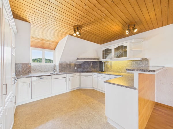 Charmante Maisonette-Wohnung mit historischem Flair in Mellingen 7