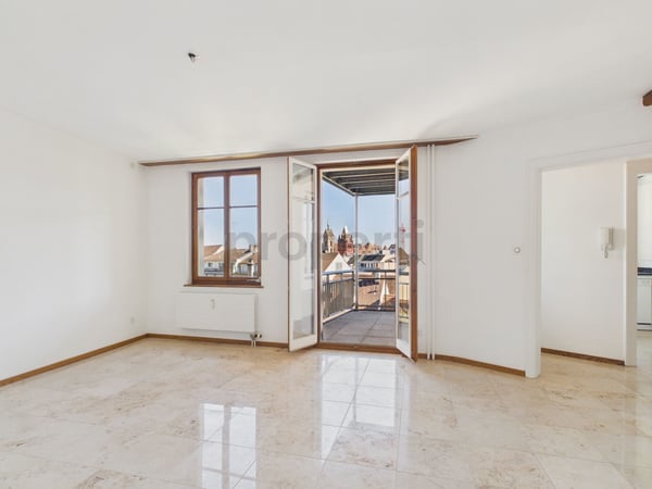 Charmantes Wohnen mit Balkon und historischem Flair 1