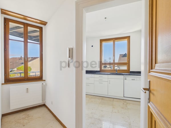 Charmantes Wohnen mit Balkon und historischem Flair 2