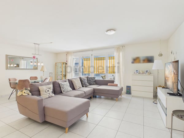 Jetzt zuschlagen: Top-3.5-Zimmer-Wohnung in Otelfingen - seltene Gelegenheit in bester Lage! 1