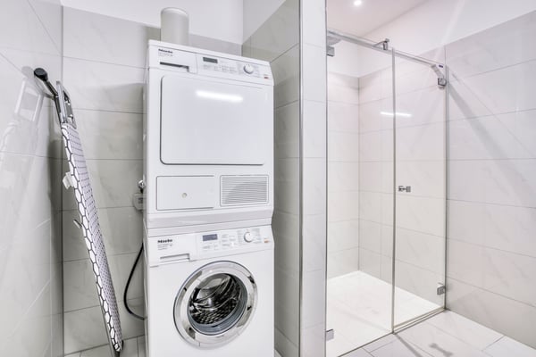 Moderne, grosszügige und zentrale 3.5-Zimmer-Wohnung 11