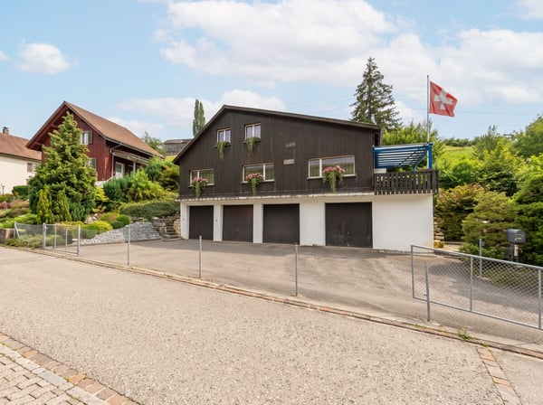 Charmantes Familienidyll an der Wasserfluh in Lichtensteig 1