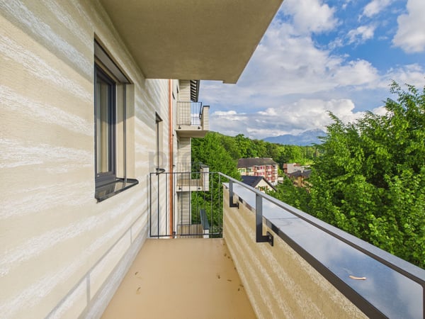 Hochwertig sanierte 3.5-Zimmer-Wohnung im Erstbezug 10