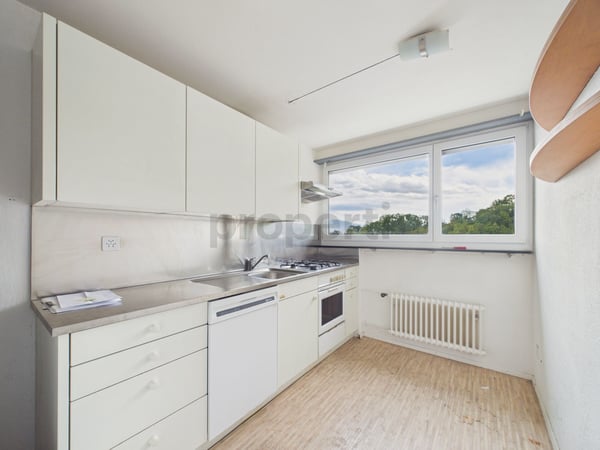 Lichtdurchflutetes Wohnen mit Balkon und Weitsicht 2
