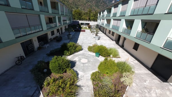 Opportunità Esclusiva nel Cuore di Maggia: Ampia Terrazza, Cucina Impiantata all'Avanguardia & Monolocale Incluso! 9
