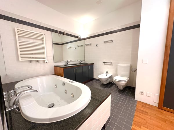 Elegante Residenza Familiare 4.5 Zimmer con Moderni Comfort 8