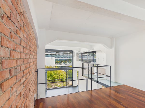 Loft-Ambiente, lichtdurchflutete Räume und Renovierung 2022 7