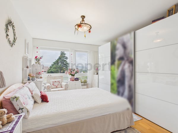 Lichdurchflutete Wohnung mit viel Platz und Weitsicht 7