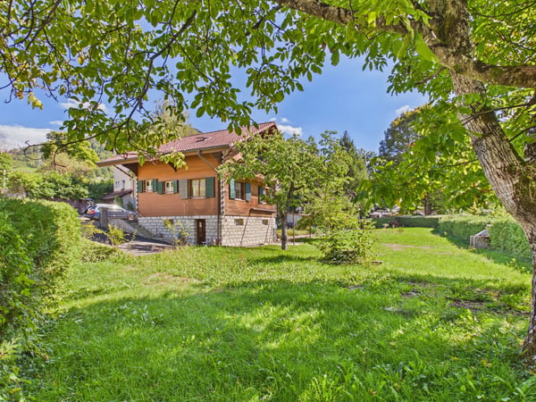 Reserviert -Chalet au charme authentique avec ruisseau et grand terrain - Vermes 10