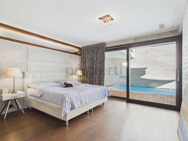 Exklusive Terrassenwohnung mit Blick ins Grüne und auf die Limmat, eine Oase mit privatem Pool und grosszügigen Räumlichkeiten 5