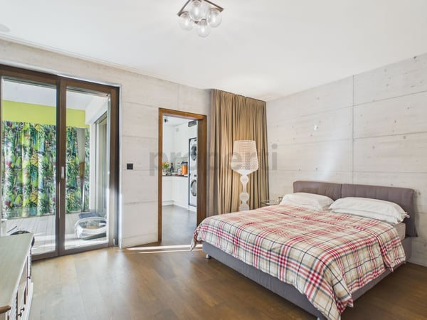 Exklusive Terrassenwohnung mit Blick ins Grüne und auf die Limmat, eine Oase mit privatem Pool und grosszügigen Räumlichkeiten 6