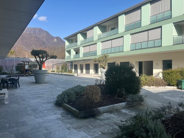 Opportunità Esclusiva nel Cuore di Maggia: Ampia Terrazza, Cucina Impiantata all'Avanguardia & Monolocale Incluso! 8