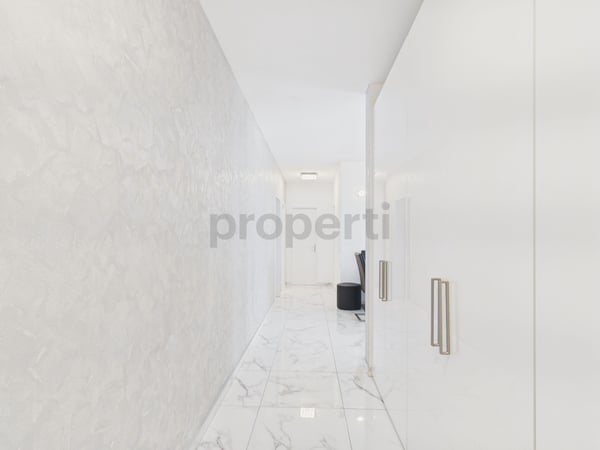 Rinnovato nel 2018, piscina e area grill condominiali e aria condizionata 7