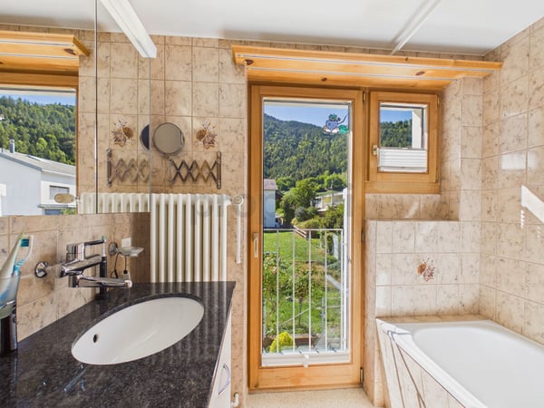 Ein Zuhause zum Wohlfühlen mit Gartensitzplatz, Pergola und Gemüsegarten 8