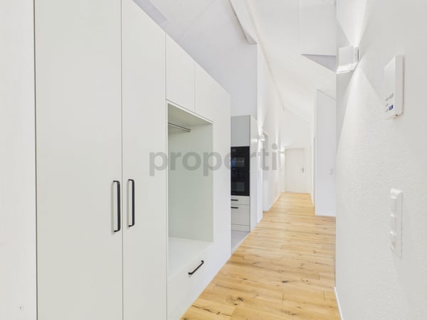 Dachwohnung mit Weitblick - Ihr neues Zuhause im Herzen von Schneisingen 2