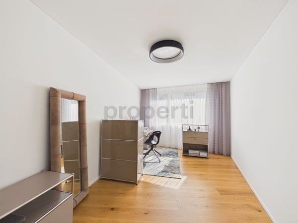 Elegante 3.5-Zimmerwohnung mit Seesicht und grossem Balkon 6