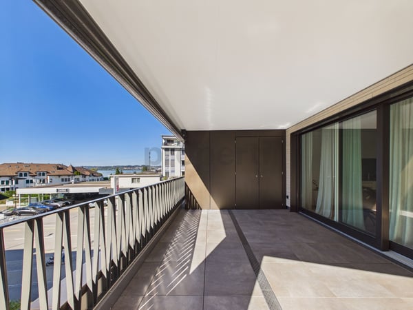 Elegante 3.5-Zimmerwohnung mit Seesicht und grossem Balkon 11