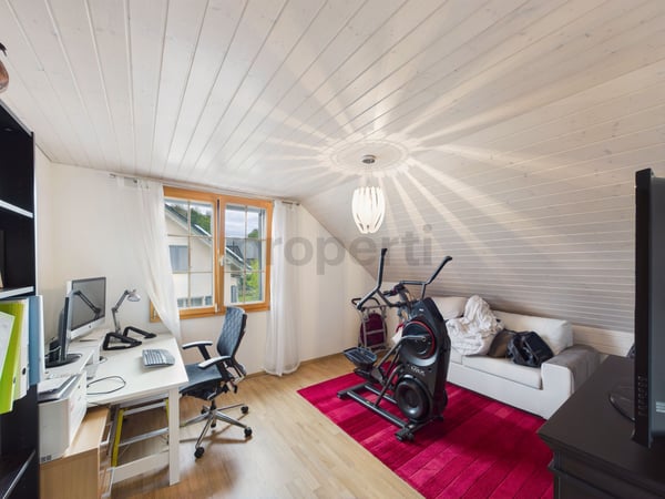 Vue Captivante, Grand Jardin avec Four à Pizzas, Chauffage par le Sol, Cave & Cadre Familial Paisible ! 9