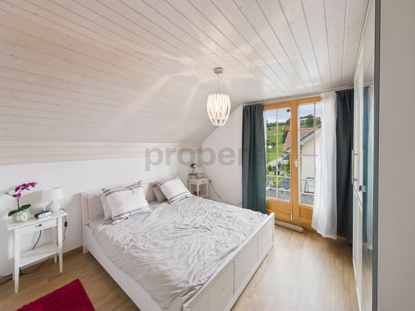 Vue Captivante, Grand Jardin avec Four à Pizzas, Chauffage par le Sol, Cave & Cadre Familial Paisible ! 7