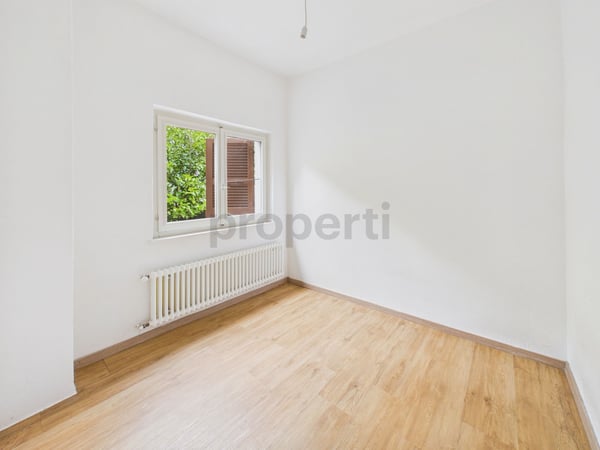Casa bifamiliare con vista panoramica in zona residenziale di Cugnasco 8