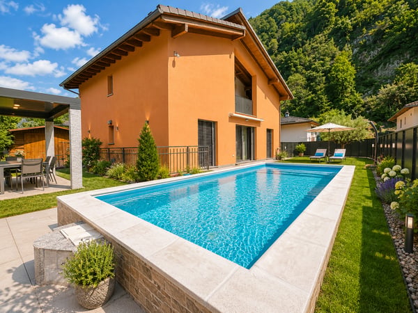 MERAVIGLIOSA BIFAMIGLIARE - CON GRANDEPOTENZIALE 2