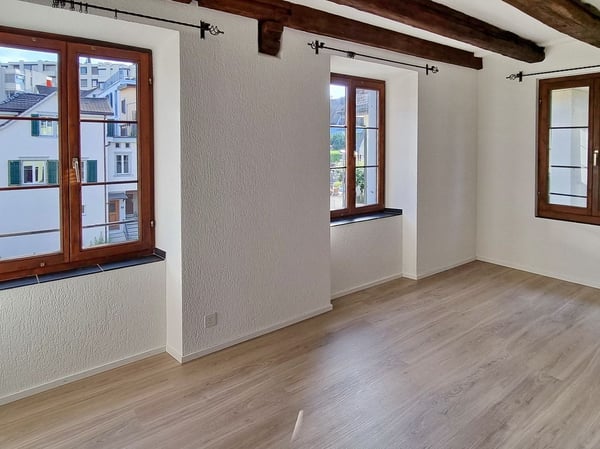 Zentrale Lage am Bahnhof, Helle Räume & Optimal Vernetzt! 5