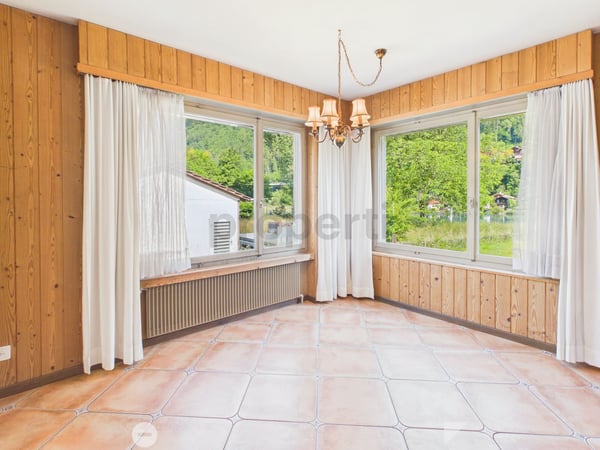 Grosszuegiges 6.5-Zimmer Einfamilienhaus mit Garten an einzigartiger Lage an der Aare in Interlaken 5